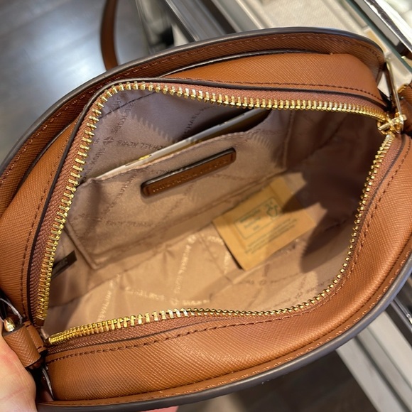 Michael Kors Jet Set Travel Medium Signature Logo EW Crossbody Bag Brown NWT - Picture 9 of 16